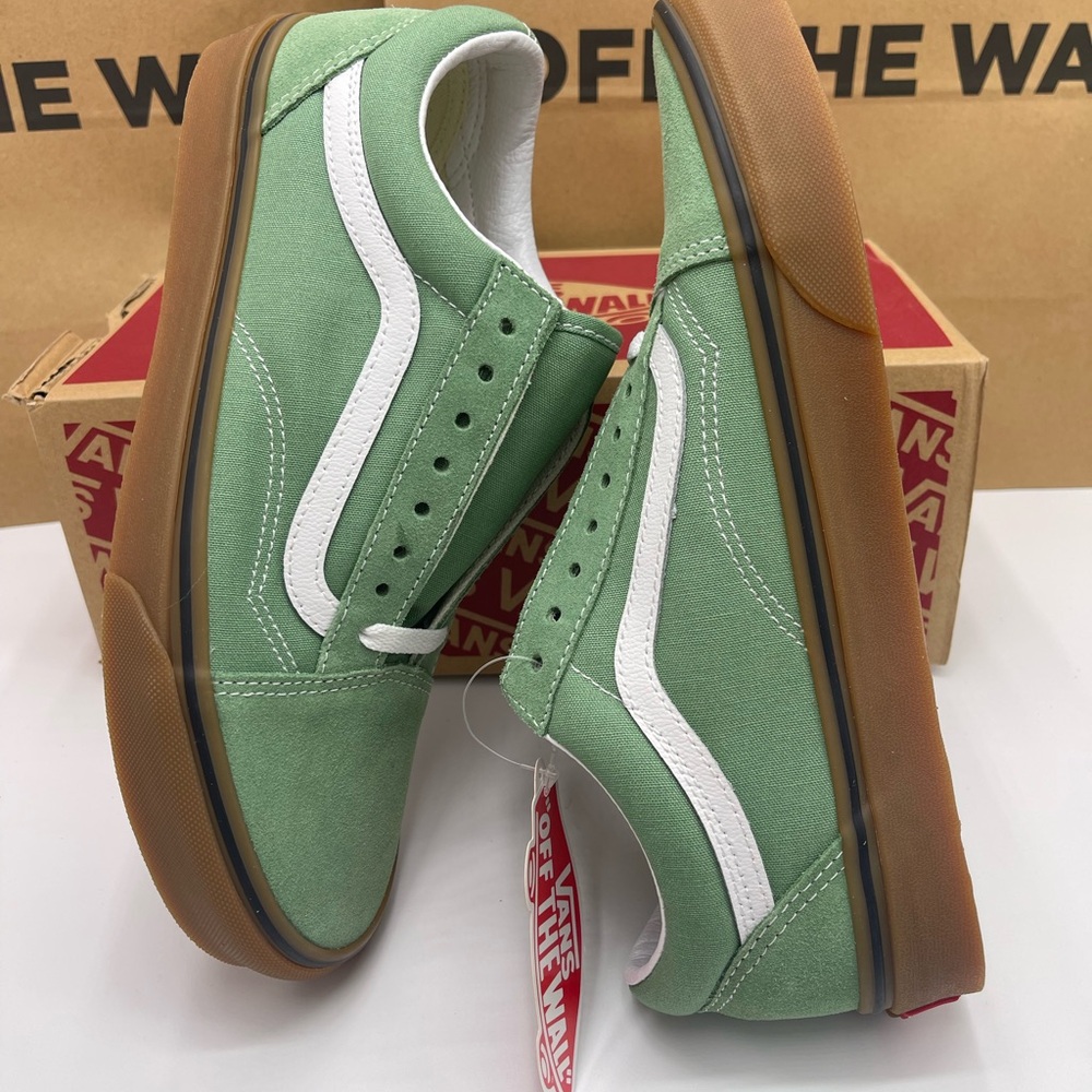 Vans Men’s Old Skool (Gum)
Basil/True White Sneakers Mint
VN0A38G19M0 - Picture 8 of 16